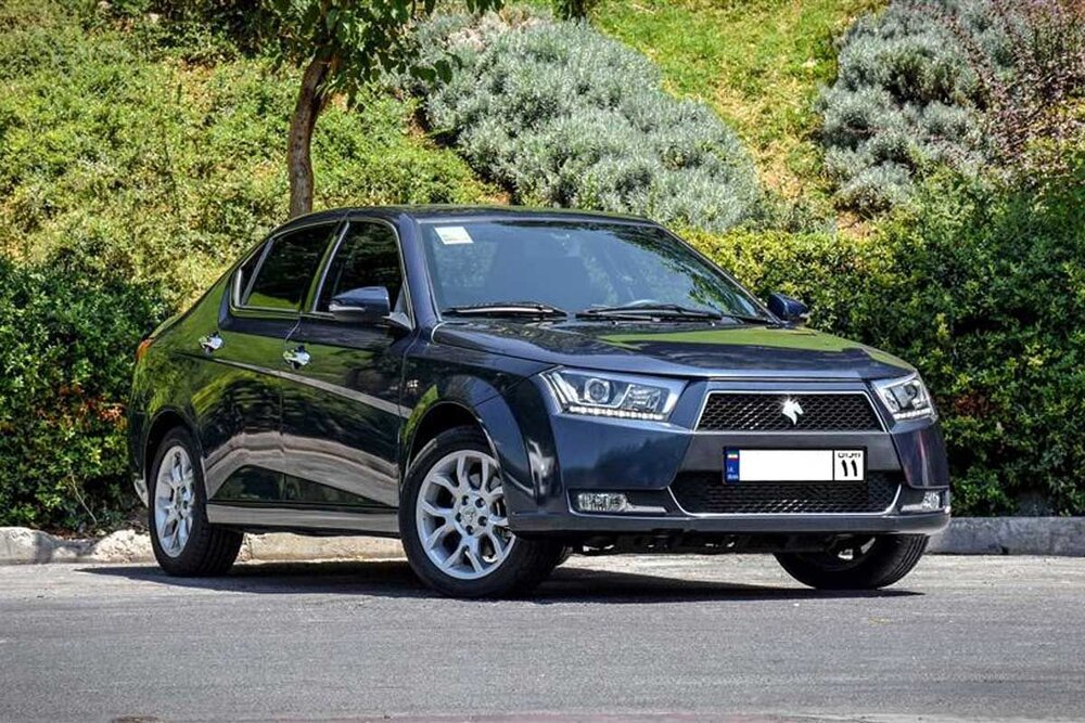 سقوط آزاد قیمت خودروهای دنا/ جدول قیمت‌ها
