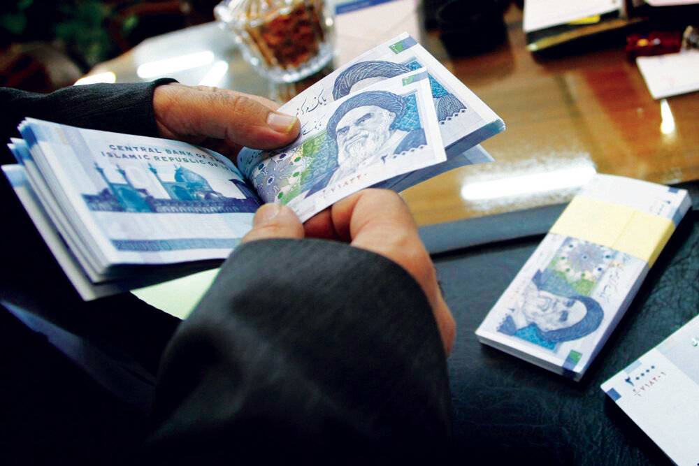 تعیین دستمزد بر اساس قانون کار باشد