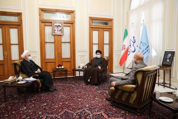 کنترل تورم و حفظ معیشت مردم اولویت اصلی بودجه ۱۴۰۱
