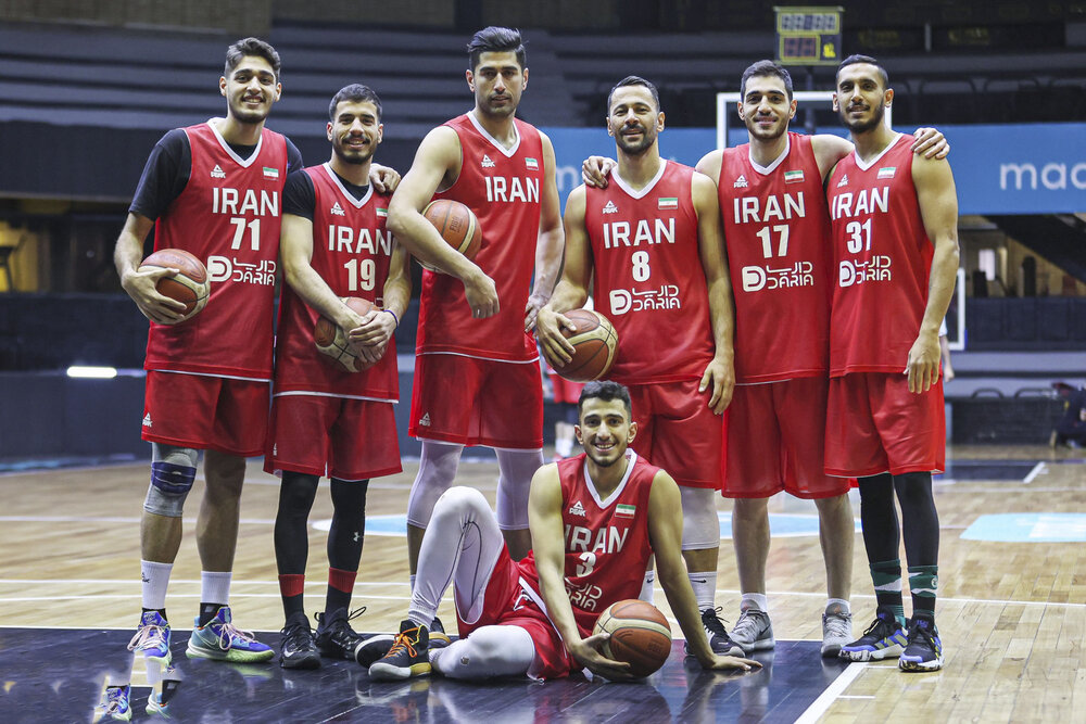 قزاق‌ها؛ نخستین حریف آسمان‌خراش‌ها در پنجره دوم