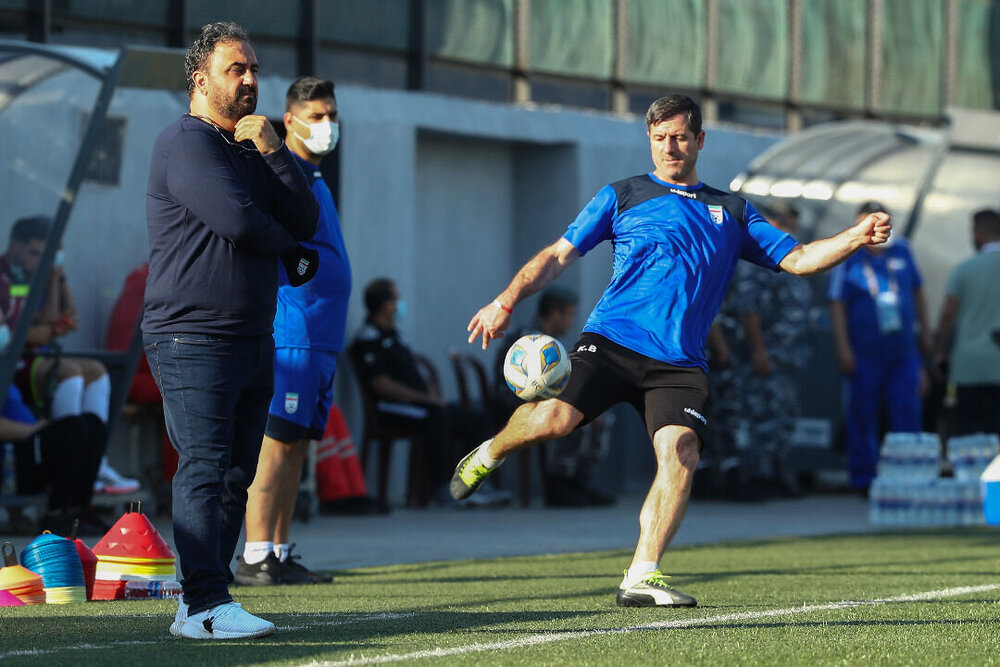 خورشیدی از سرپرستی تیم ملی فوتبال کناره‌گیری کرد