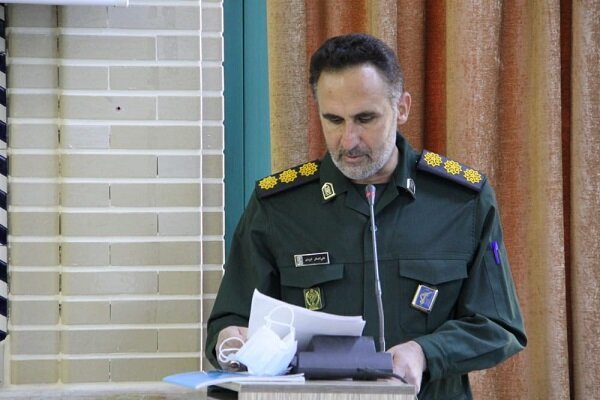 توزیع ۸۰۰ جفت کفش و لباس در مناطق عشایری چهارمحال و بختیاری
