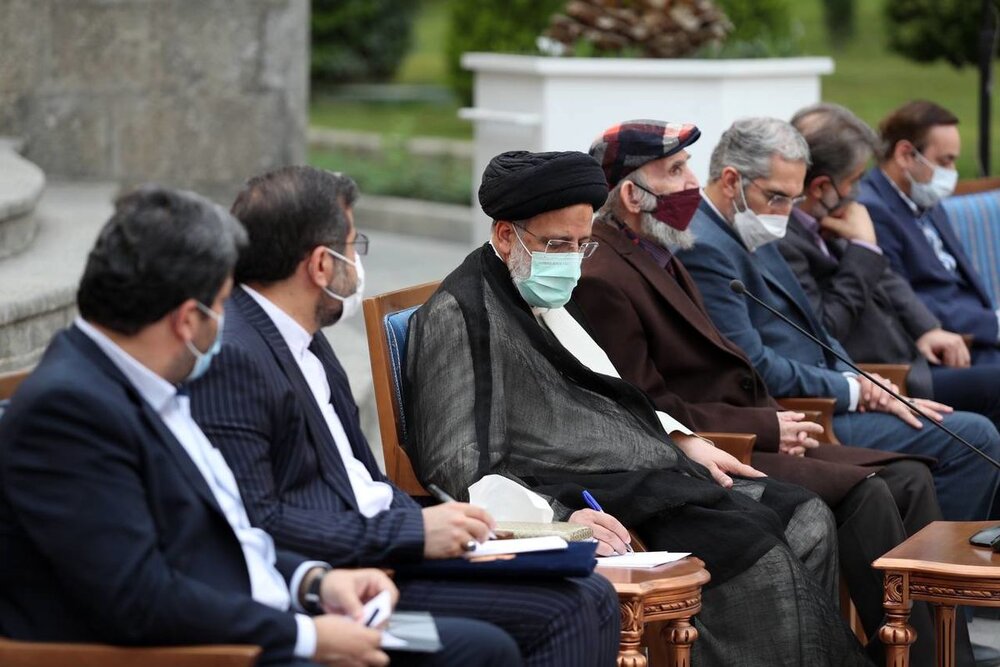 هنرمندان با رئیس‌جمهور دیدار کردند