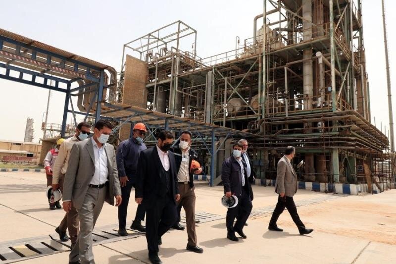 تاکید مدیرعامل تاپیکو بر رفع موانع افزایش تولید شیمی بافت در سال جاری