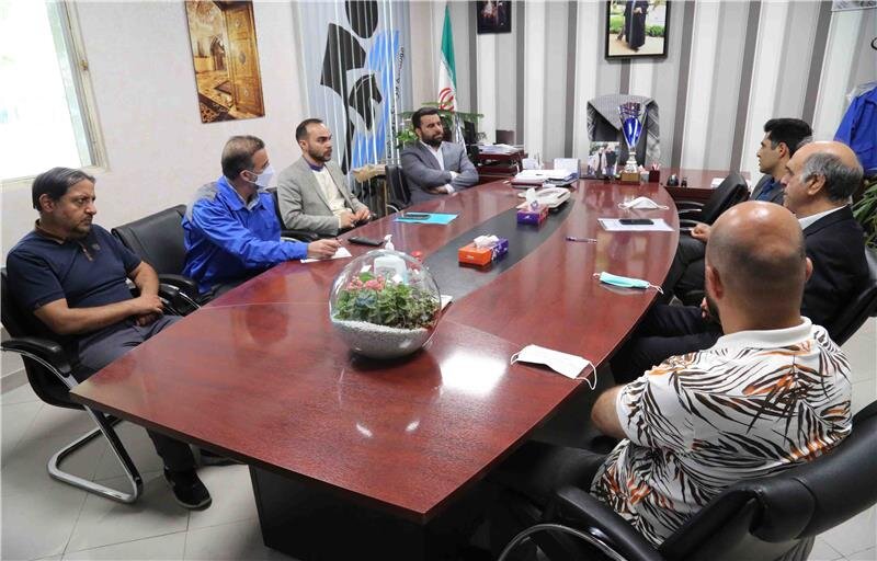 میزبانی پیکانی‌ها از رئیس فدراسیون کارگری 