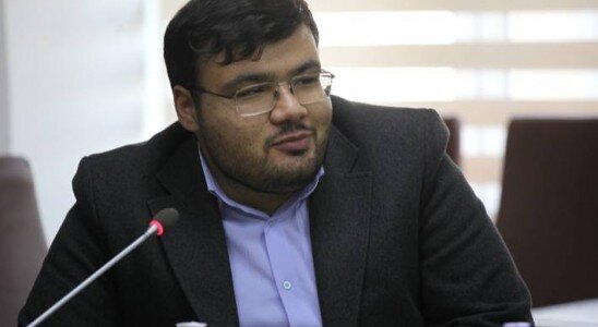 کاهش هزینه های دارو دغدغه دولت در اصلاح سیاست ارزی است