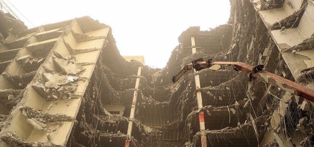 خدمات مشاوره‌ای رایگان بهزیستی به افراد تحت تاثیر حادثه متروپل آبادان