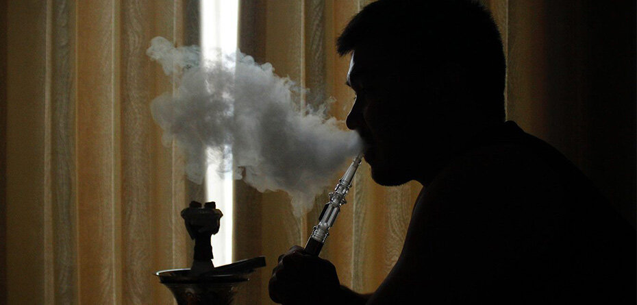 سیگار و قلیان،  تفریحی که زنانه شد