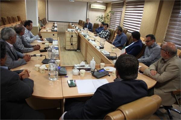 مدیرکل تعاون استان البرز با جمعی از صنعتگران شهرک صنعتی کوثر دیدار کرد