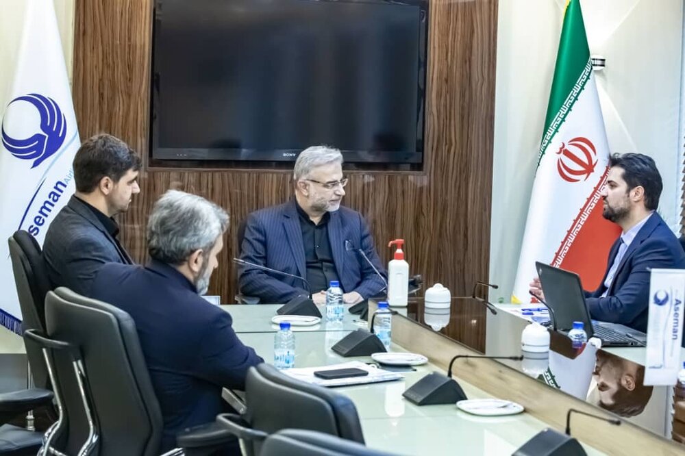 بررسی شرایط هواپیمایی آسمان در بازدید سرپرست وزارت کار