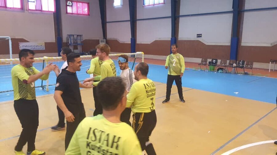 تیم گلبال مردان کردستان بر سکوی قهرمانی دسته ۳ کشور ایستاد