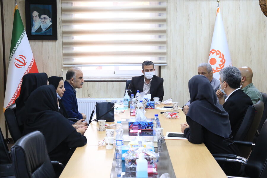 نشست سرپرست بهزیستی گیلان با اعضای کانون ناشنوایان