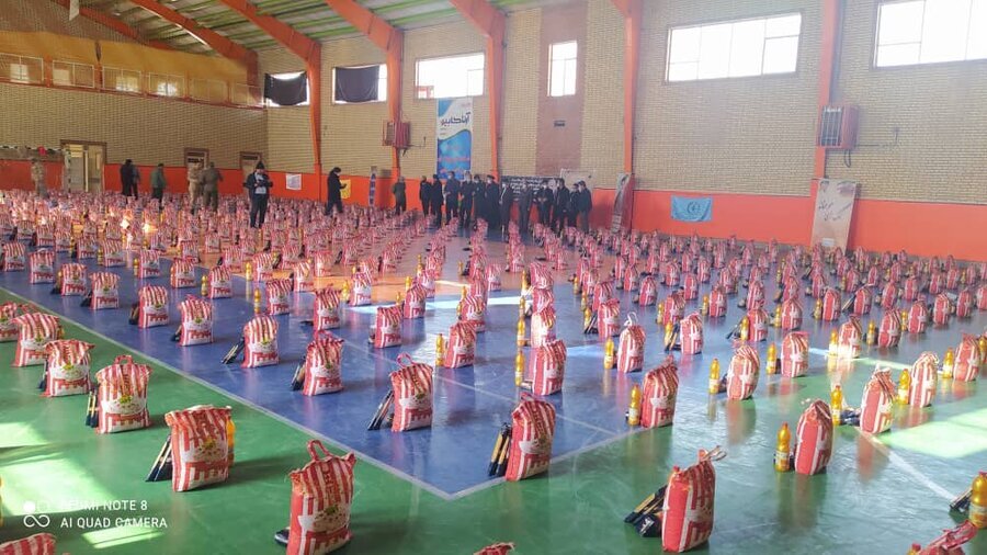 توزیع نذورات حسینی در مراکز بهزیستی