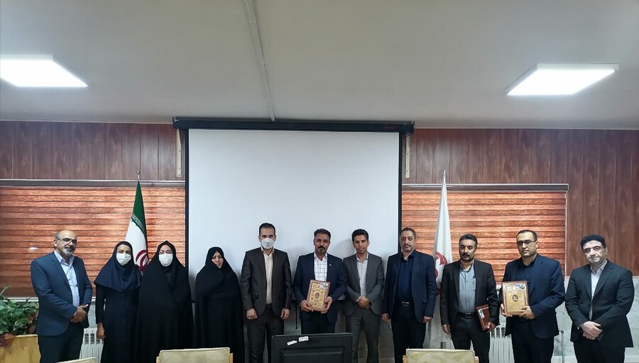 جلسه هم اندیشی با رؤسای بانک های عامل شهرستان سمنان