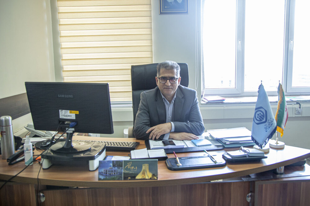 پایش سلامت جسمانی و روانی کارگران با طب‌کار