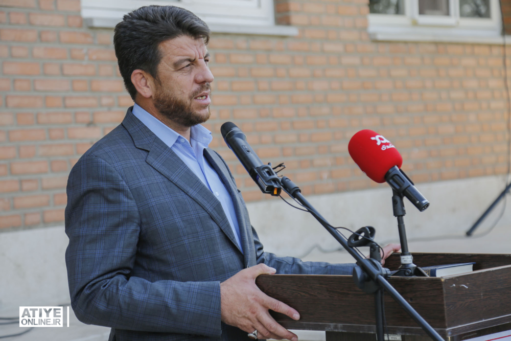 بازدید معاون وزیر کار از بنگاه‌های اقتصادی ماکو