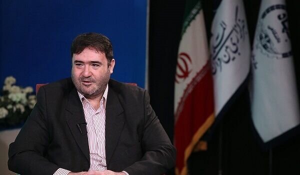 رفع دوقطبی در جامعه با پرهیز از انفعال در برابر شعار اصلی اعتراضات