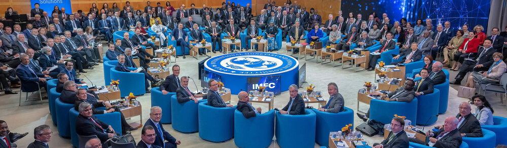 افزایش حمایت‌های اجتماعی و حداقل دستمزد