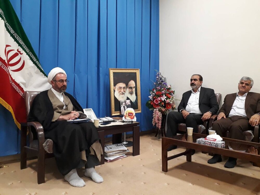 خدمات نظام در حوزه بیمه و سلامت اطلاع رسانی شود