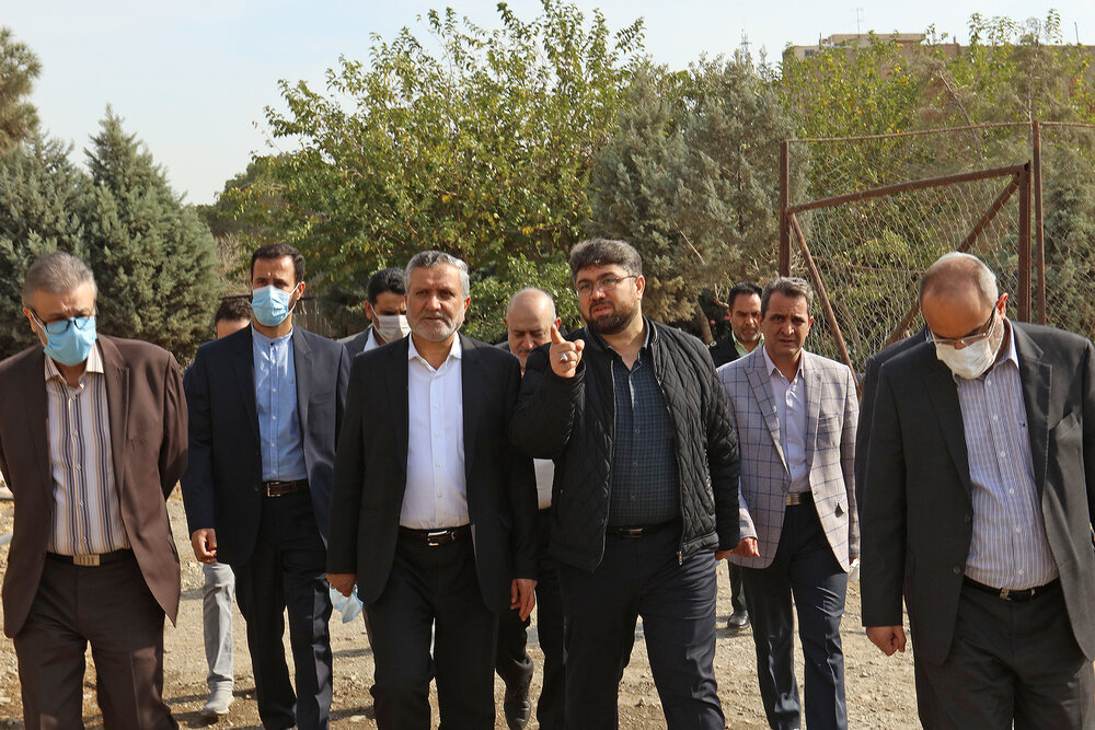 بازدید وزیر کار و مدیرعامل تأمین‌اجتماعی از پروژه بیمارستان شهید فیاض‌بخش