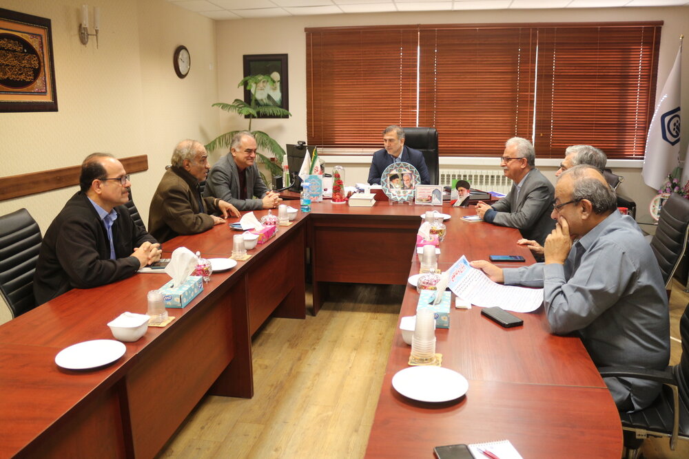 بررسی چالش‌های سازمان تأمین‌اجتماعی از منظر اقتصادی و اجتماعی