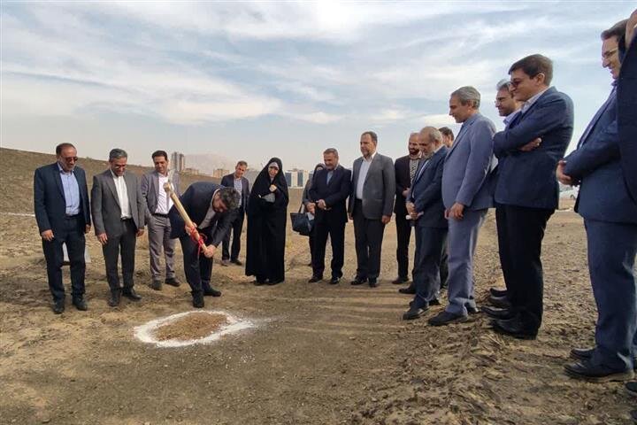 امضای تفاهم‌نامه و کلنگ‌زنی بیمارستان ۵۰۰ تخت‌خوابی تأمین‌اجتماعی اصفهان