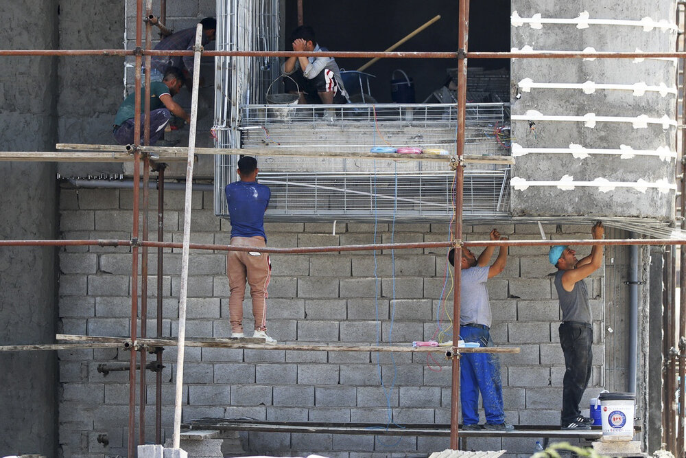 کارگران ساختمانی در سال ۱۴۰۴ چقدر حق‌بیمه پرداخت می‌کنند؟