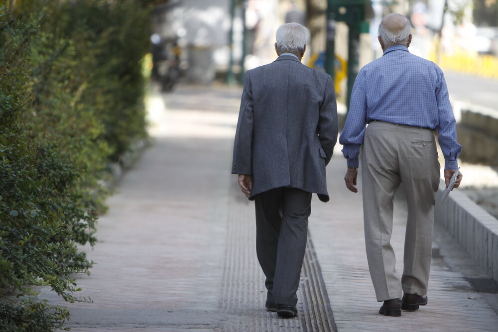 اجرای نظام چندلایه تأمین اجتماعی با پوشش بیمه‌ای گروه‌های خاص 