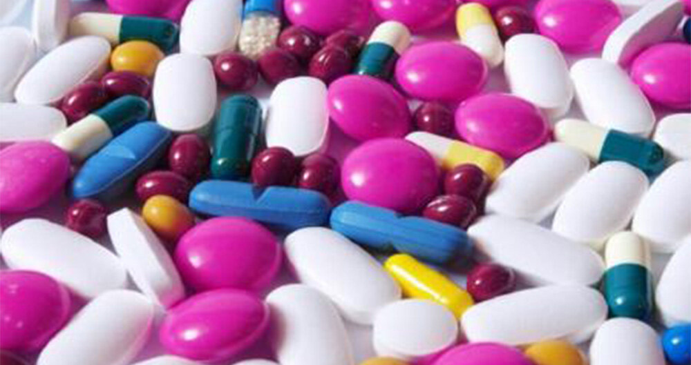 تمامی خطوط تولید دارو در هلال احمر فعال است