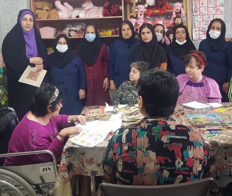 تقدیر از مادریاران مرکز توانبخشی بهشت پاکدشت 