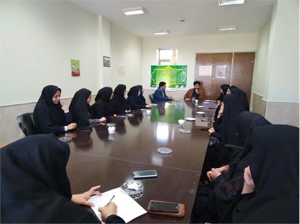 نشست طرح قانون حمایت از جوانی جمعیت در شهرستان خاتم برگزار شد