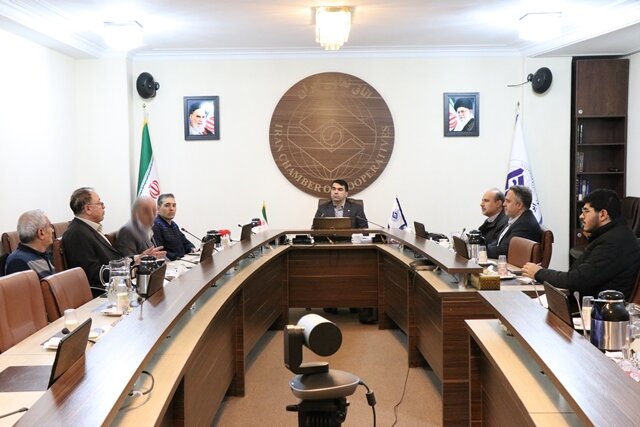 بررسی ورود تعاونی‌ها به بازارسرمایه در اتاق تعاون ایران