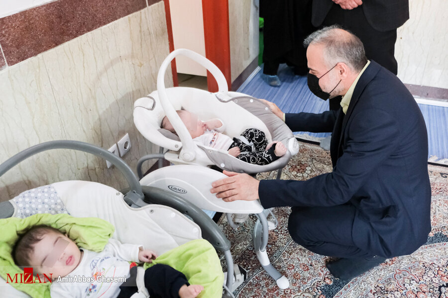 بازدید معاون حقوق عامه دادستان کل کشور از شیرخوارگاه سازمان بهزیستی