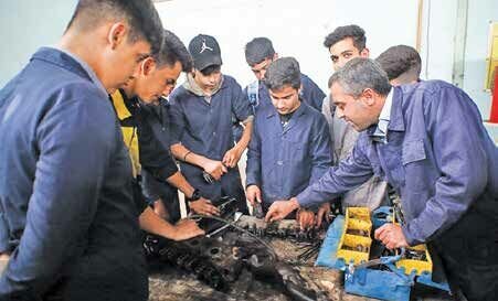 اشتغالزایی ۶۰ درصد فارغ التحصیلان آموزش دیده مراکز فنی و حرفه ای کشور