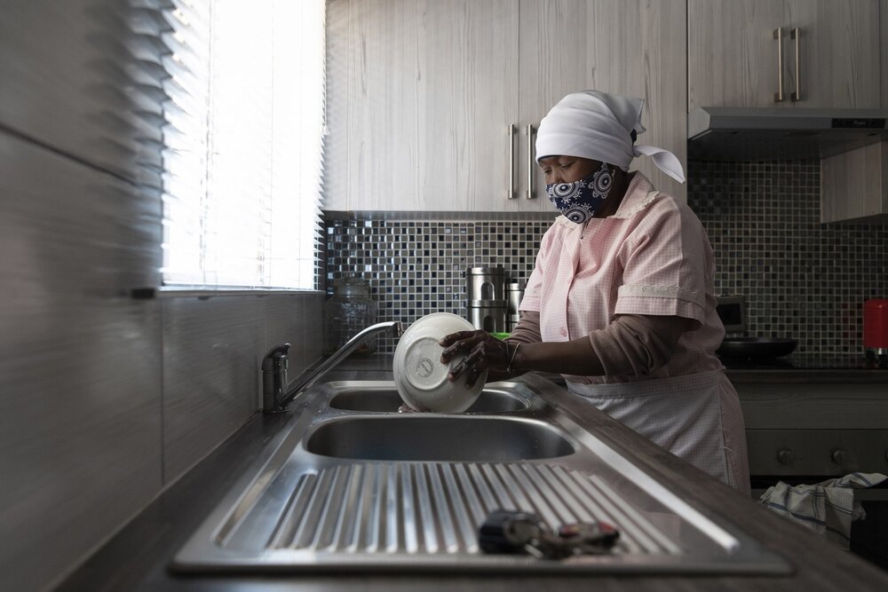 نقش حیاتی کارگران خانگی در عین دسترسی‌نداشتن به کار شایسته