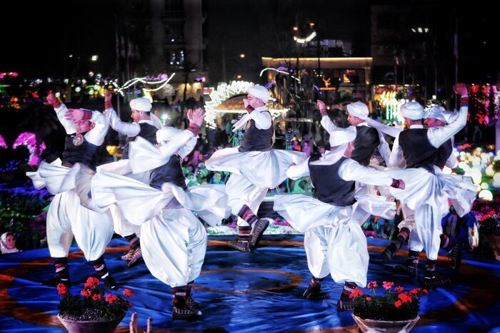 استقبال چند هزار نفری از ویژه برنامه‌های نوروزی پایتخت