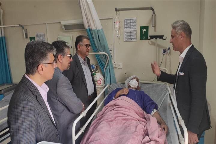 بازدید مدیرکل درمان مستقیم تأمین‌اجتماعی از مراکز درمانی البرز