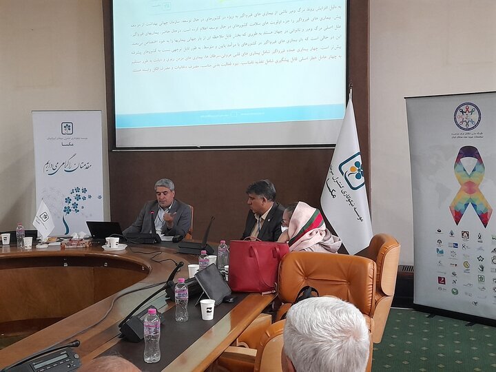 توجه به ابعاد روحی و روانی بیماران مبتلا به سرطان از ضروریات است