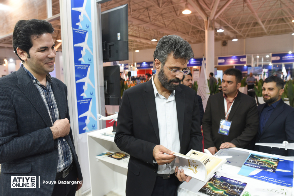 بازدید معاون رفاه و امور اقتصادی وزارت کار از نمایشگاه توانمندی‌های صادراتی ایران