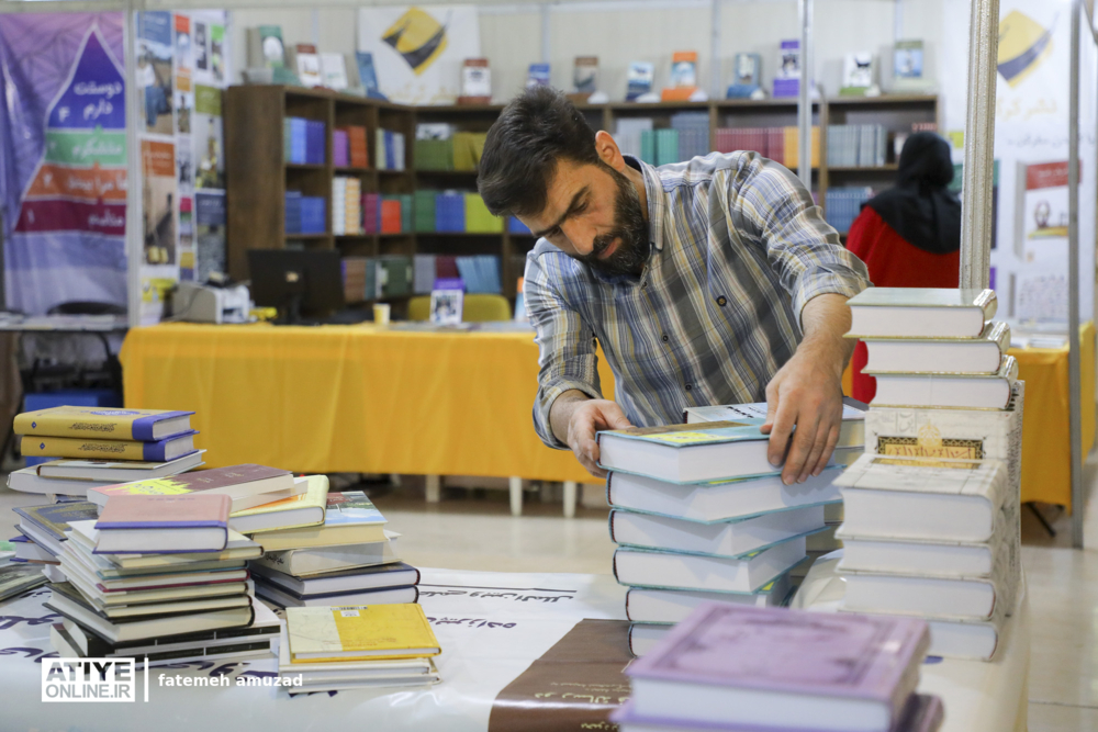 روی پیشخوان کتابفروشی‌ها چه خبر است؟