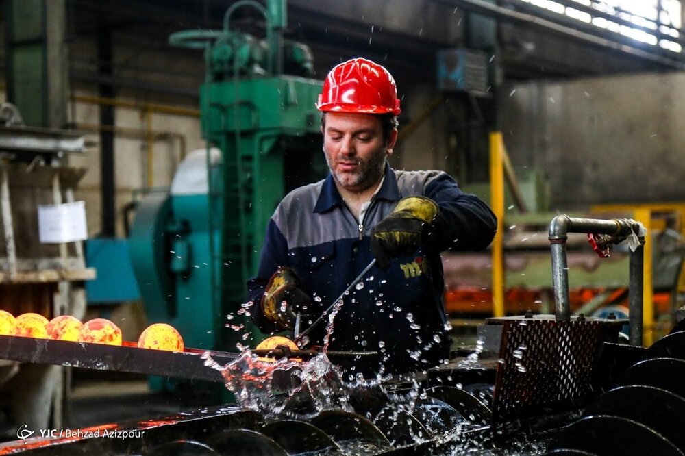 تدوین سند ارتقای تولید و اشتغال در خوزستان 