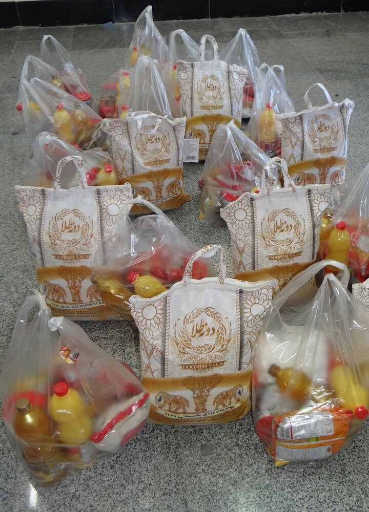 توزیع بسته‌های معیشتی بین نیازمندان بوشهری توسط گروه جهادی شهدای سلامت