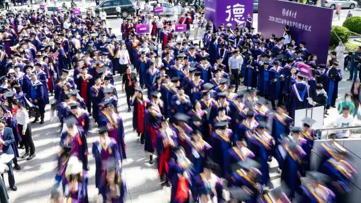 تعمیق زخم‌های اقتصادی چین با افزایش آمار فارغ‌التحصیلان بی‌کار