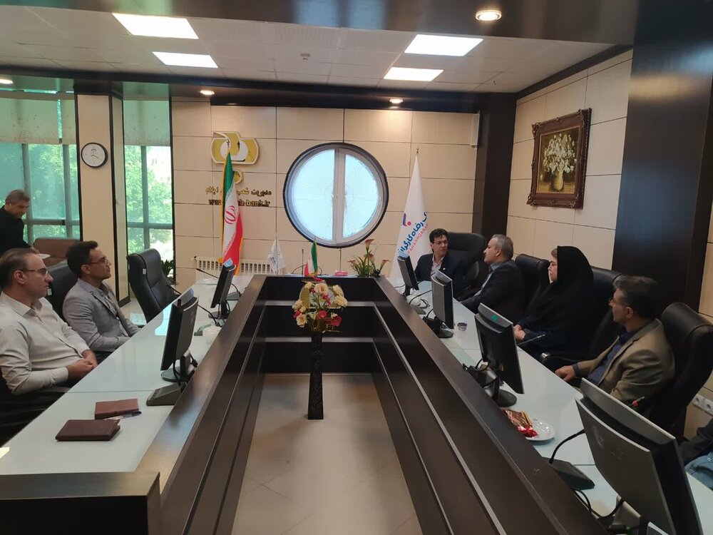 دیدار مدیردرمان تامین‌اجتماعی ایلام با سرپرست امور شعب بانک رفاه کارگران استان 