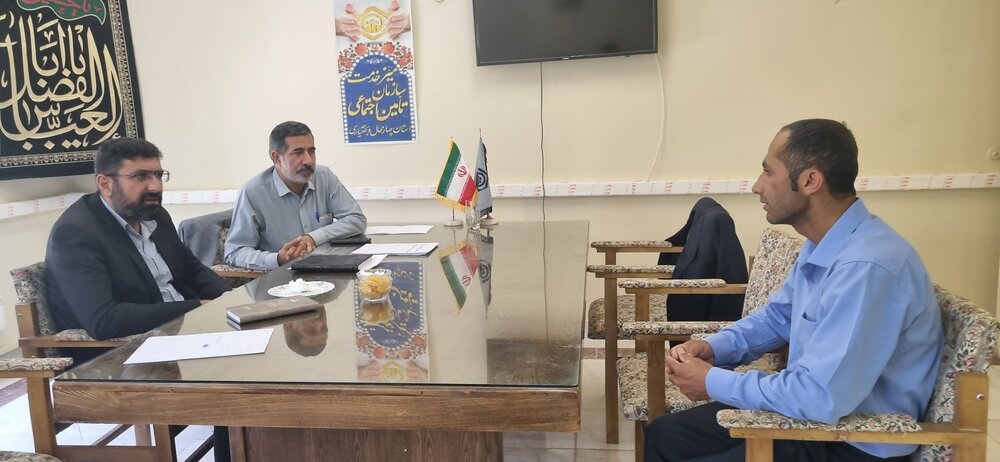 برپایی میز خدمت مدیرکل تامین‌اجتماعی چهارمحال و بختیاری در شهرستان اردل