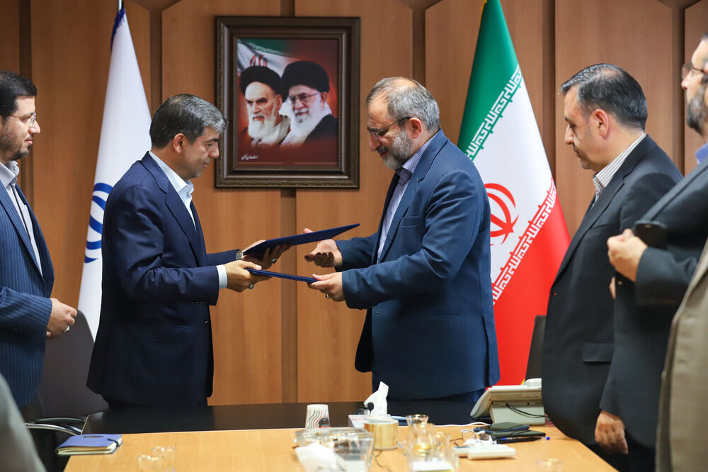 امضای تفاهم‌نامه همکاری صندوق بیمه اجتماعی کشاورزان کشور با استانداری مرکزی 