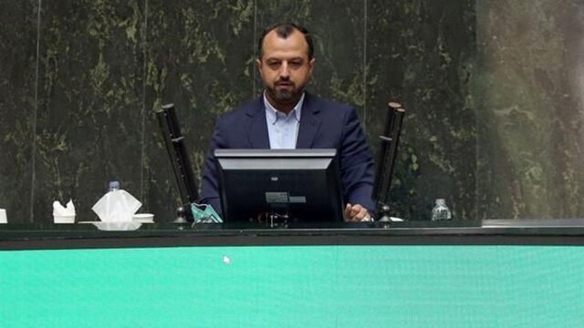 حقوق گمرکی کالاهای اساسی و دارو از ۴ درصد به یک درصد کاهش پیدا کرد