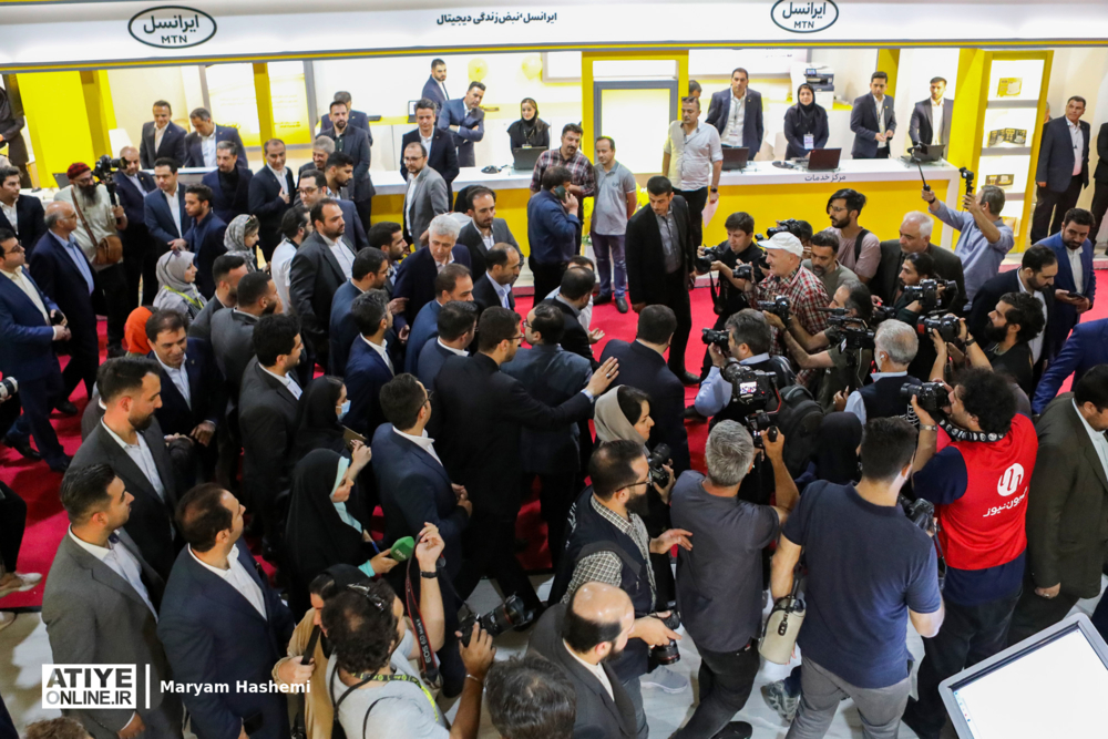 توجیه عجیب مسئولان برای قطع برق افتتاحیه «نمایشگاه بین‌المللی الکترونیک تهران (الکامپ)» 