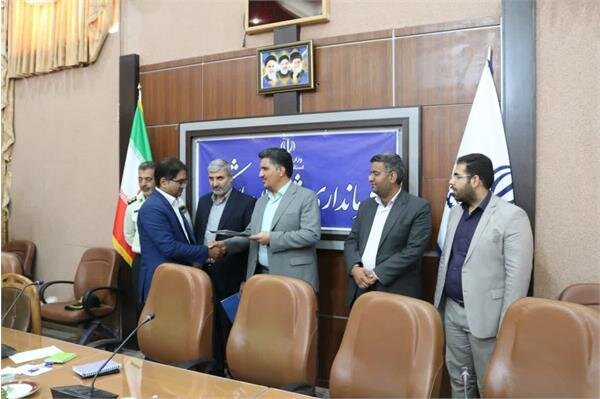 تقدیر از اداره تعاون، کار و رفاه اجتماعی اشکذر به‌عنوان دستگاه برتر شهرستان