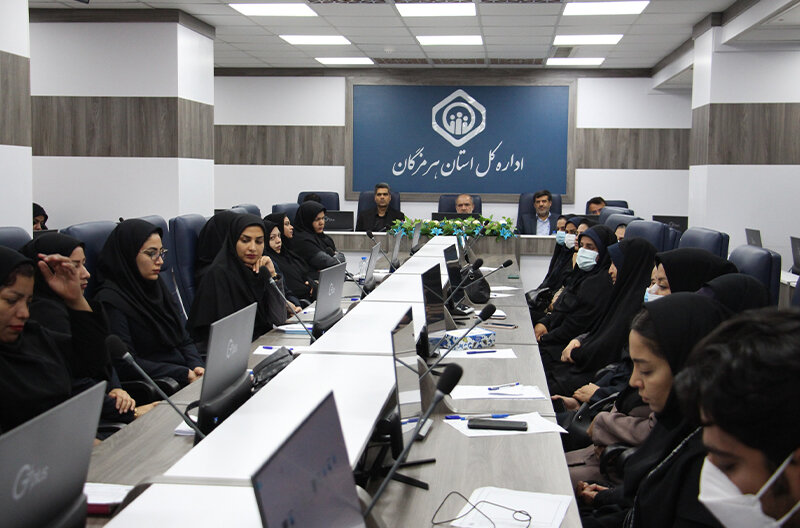 تجلیل از فرزندان شهدا و ایثارگران سازمان تامین‌اجتماعی هرمزگان